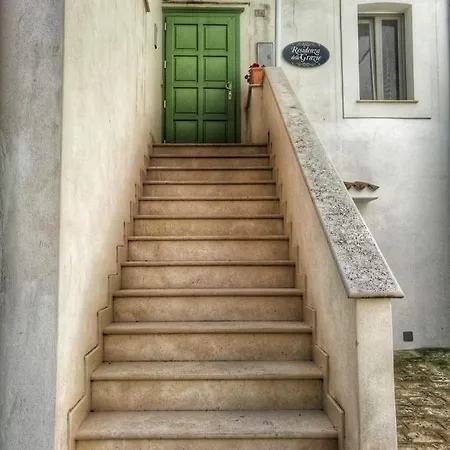 Residenza Delle Grazie 住宿加早餐酒店 3*
