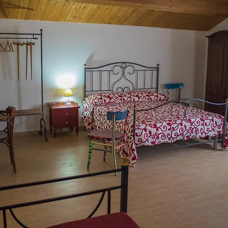 Residenza Delle Grazie Oda ve Kahvaltı Miglionico