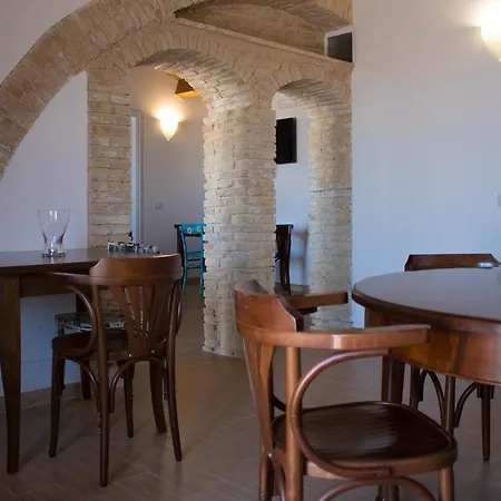Residenza Delle Grazie Oda ve Kahvaltı Miglionico